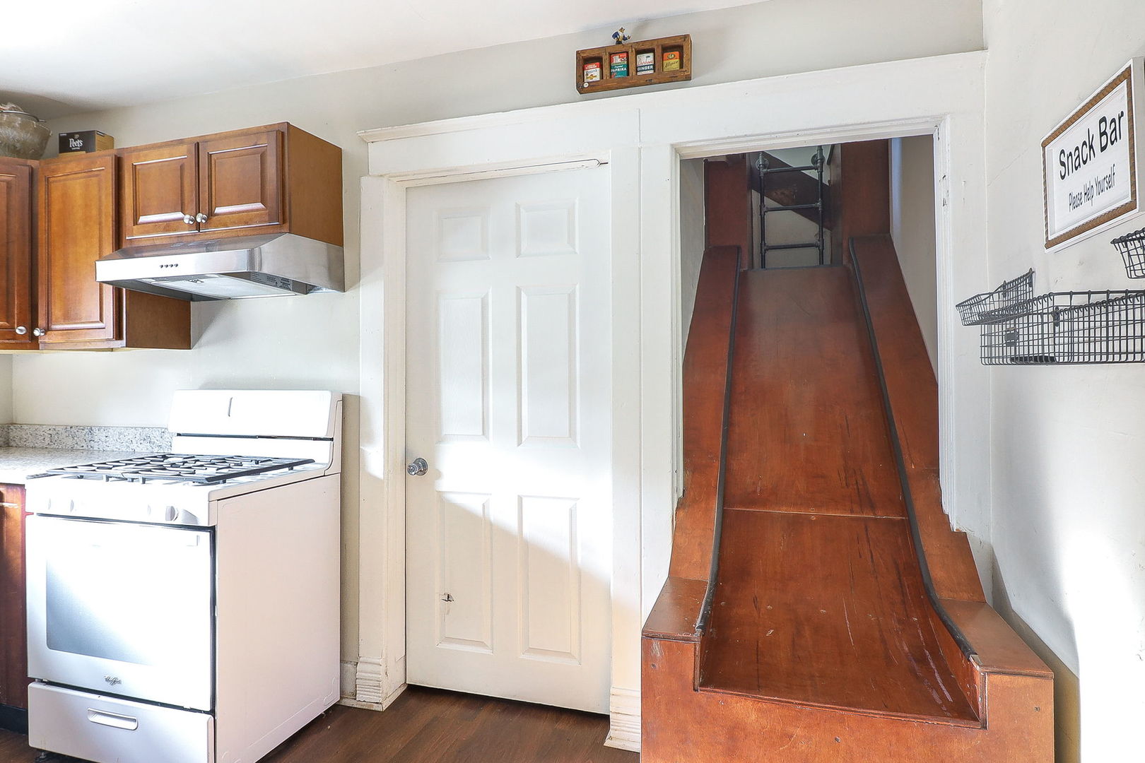 301 E Van Emmon Street, Yorkville, IL 60560