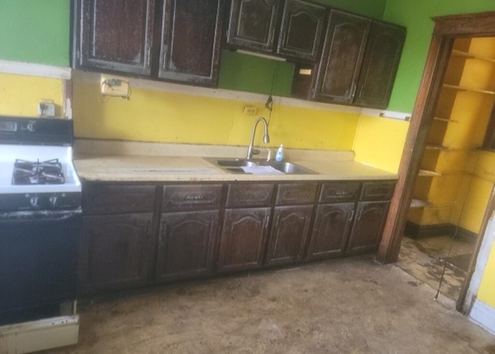 1022 W 79th Street, Chicago, IL 60620