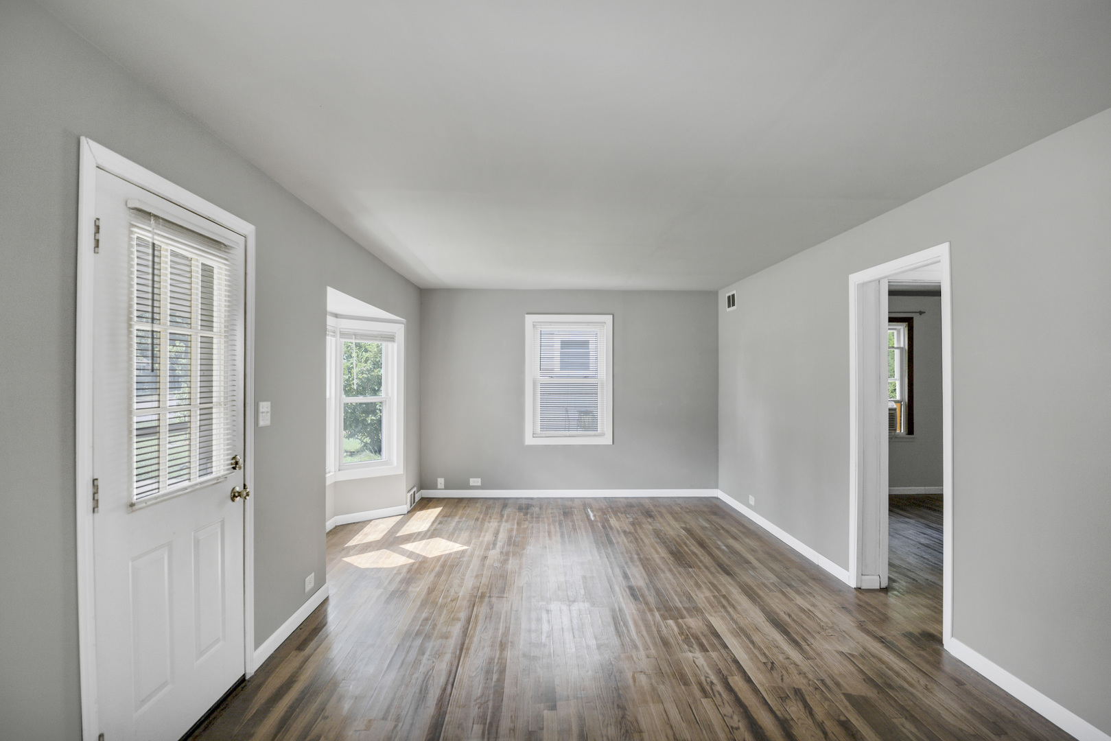 527 Fremont Street, West Chicago, IL 60185