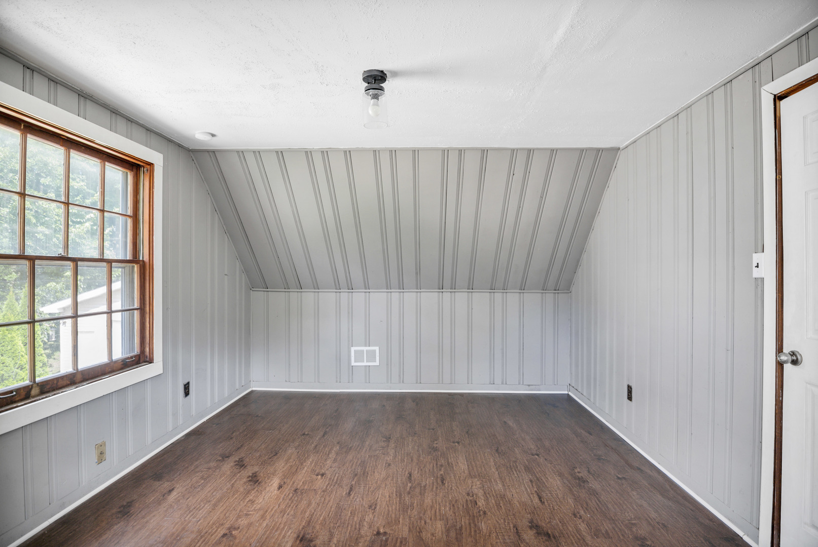 527 Fremont Street, West Chicago, IL 60185