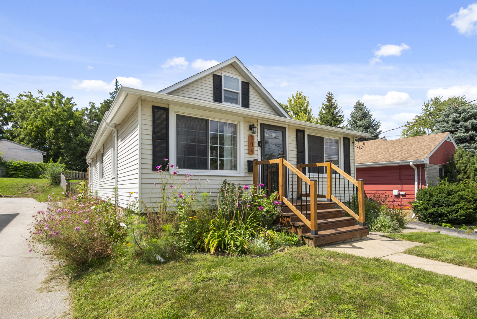 714 Walnut Street, Lemont, IL 60439