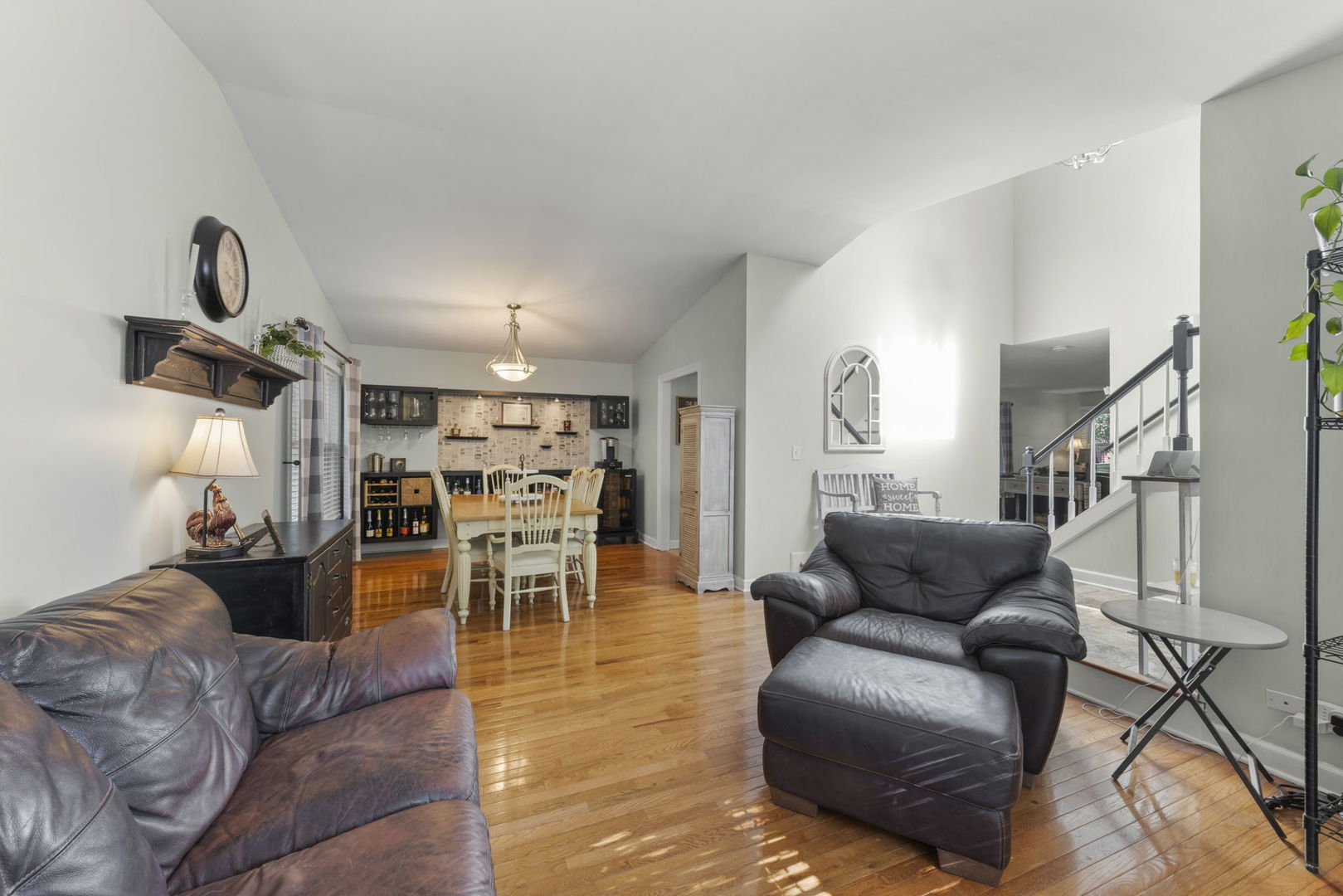 800 N Ashbury Avenue, Bolingbrook, IL 60440
