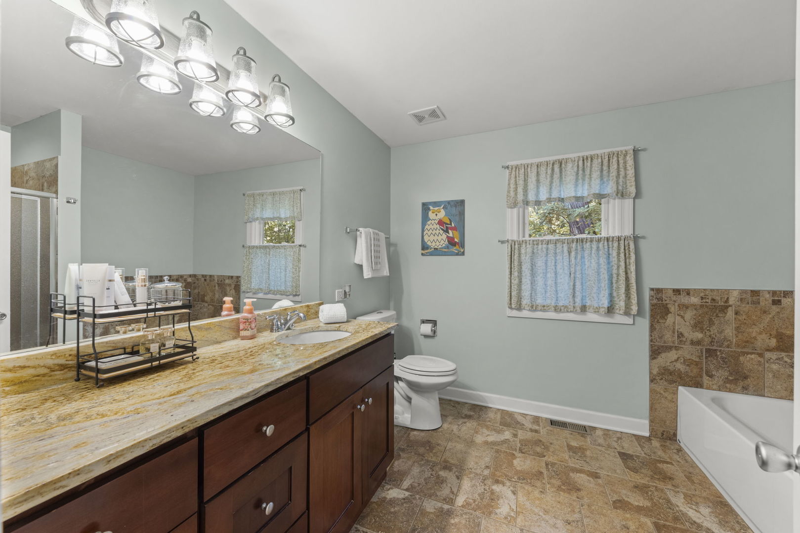 800 N Ashbury Avenue, Bolingbrook, IL 60440