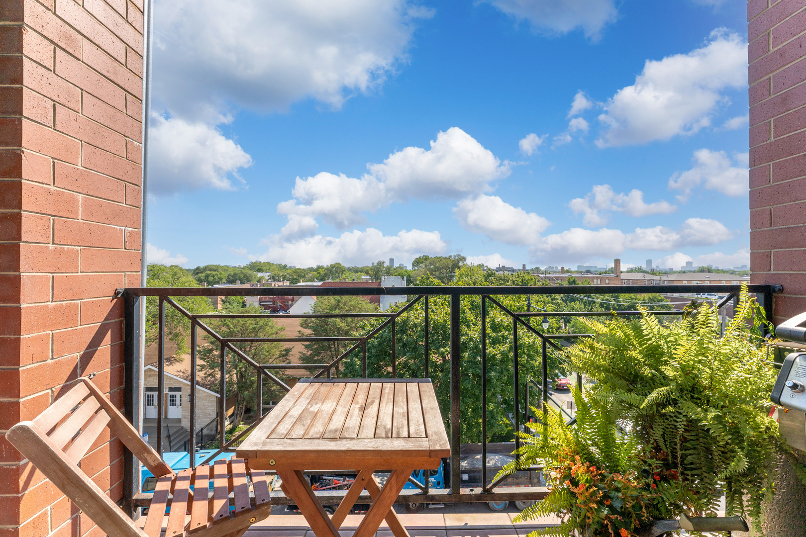 5300 N Lincoln Avenue #4B, Chicago, IL 60625