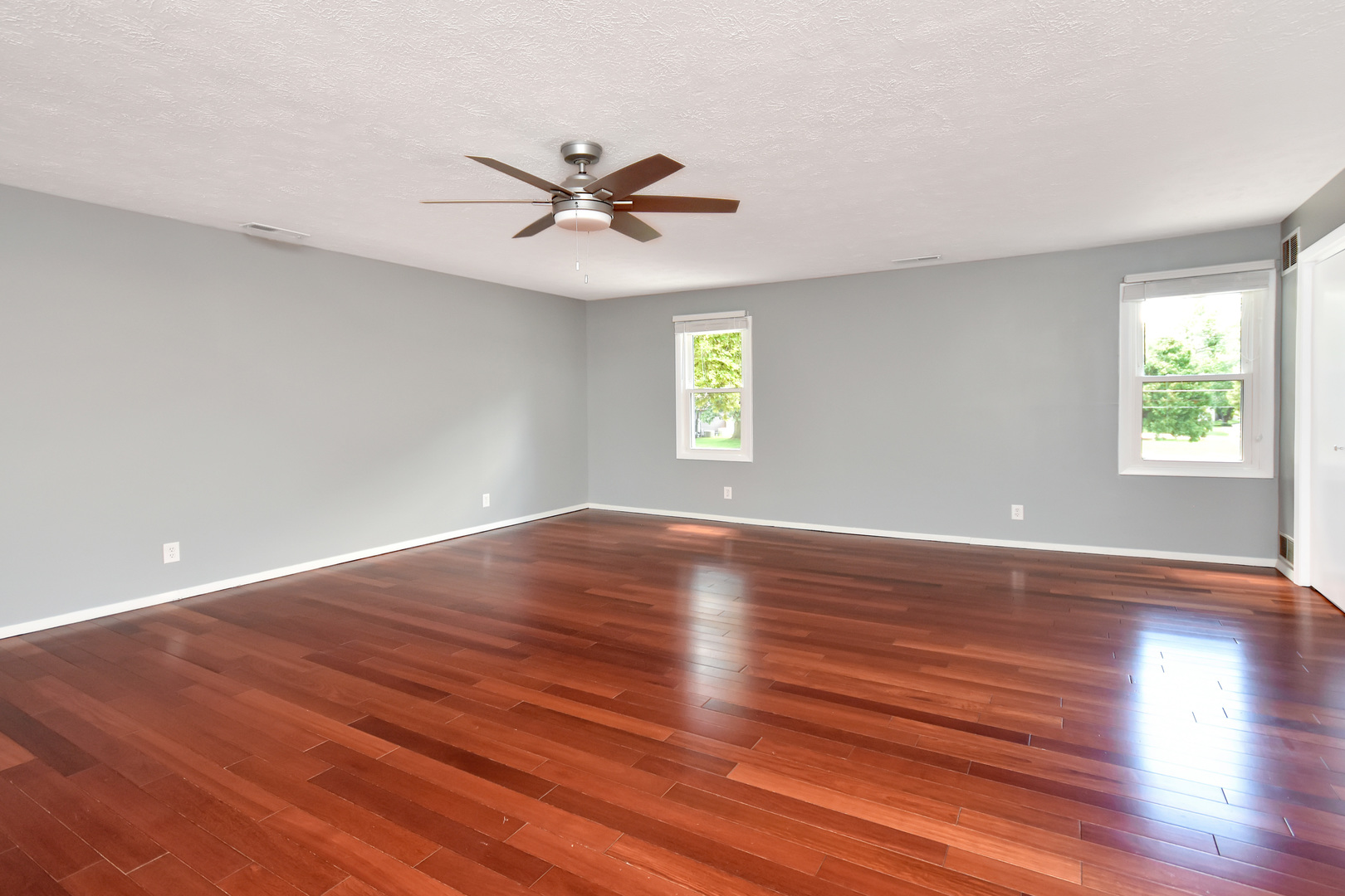 802 S Mercer Avenue, Bloomington, IL 61701