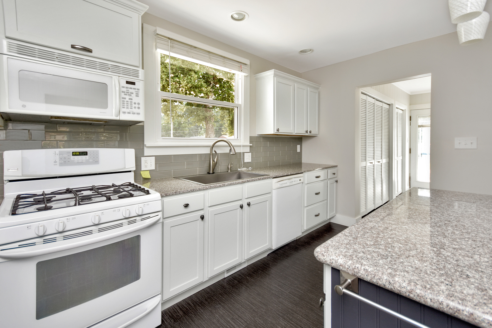 802 S Mercer Avenue, Bloomington, IL 61701