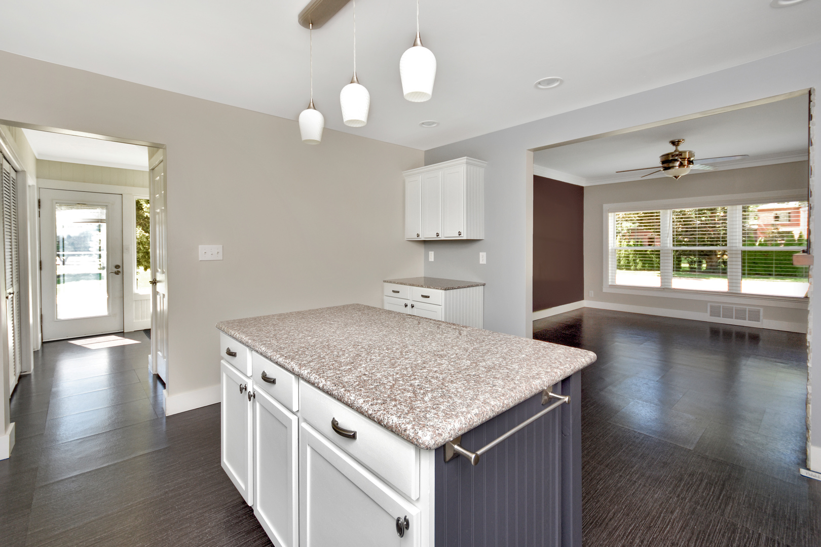 802 S Mercer Avenue, Bloomington, IL 61701