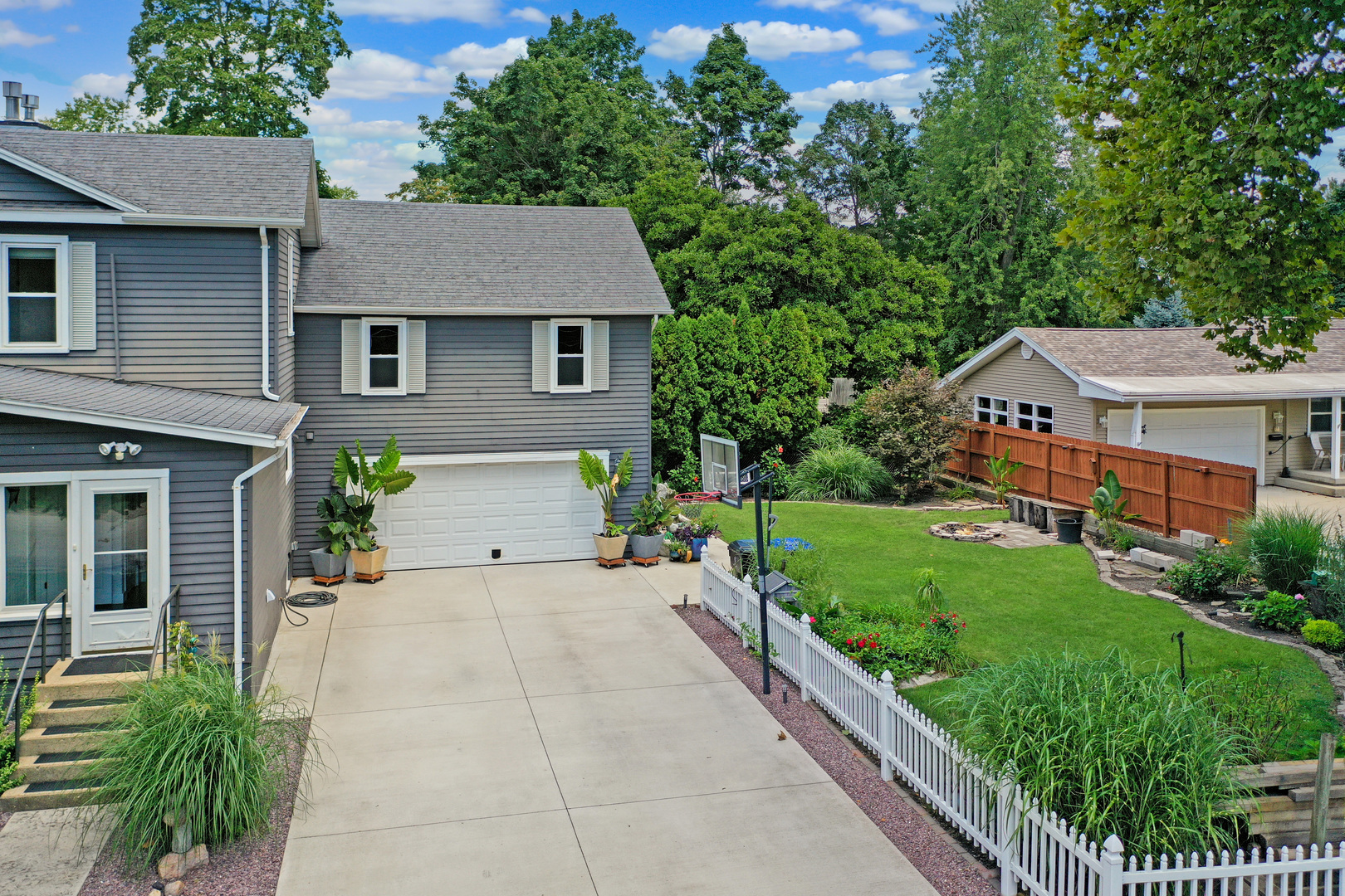 802 S Mercer Avenue, Bloomington, IL 61701