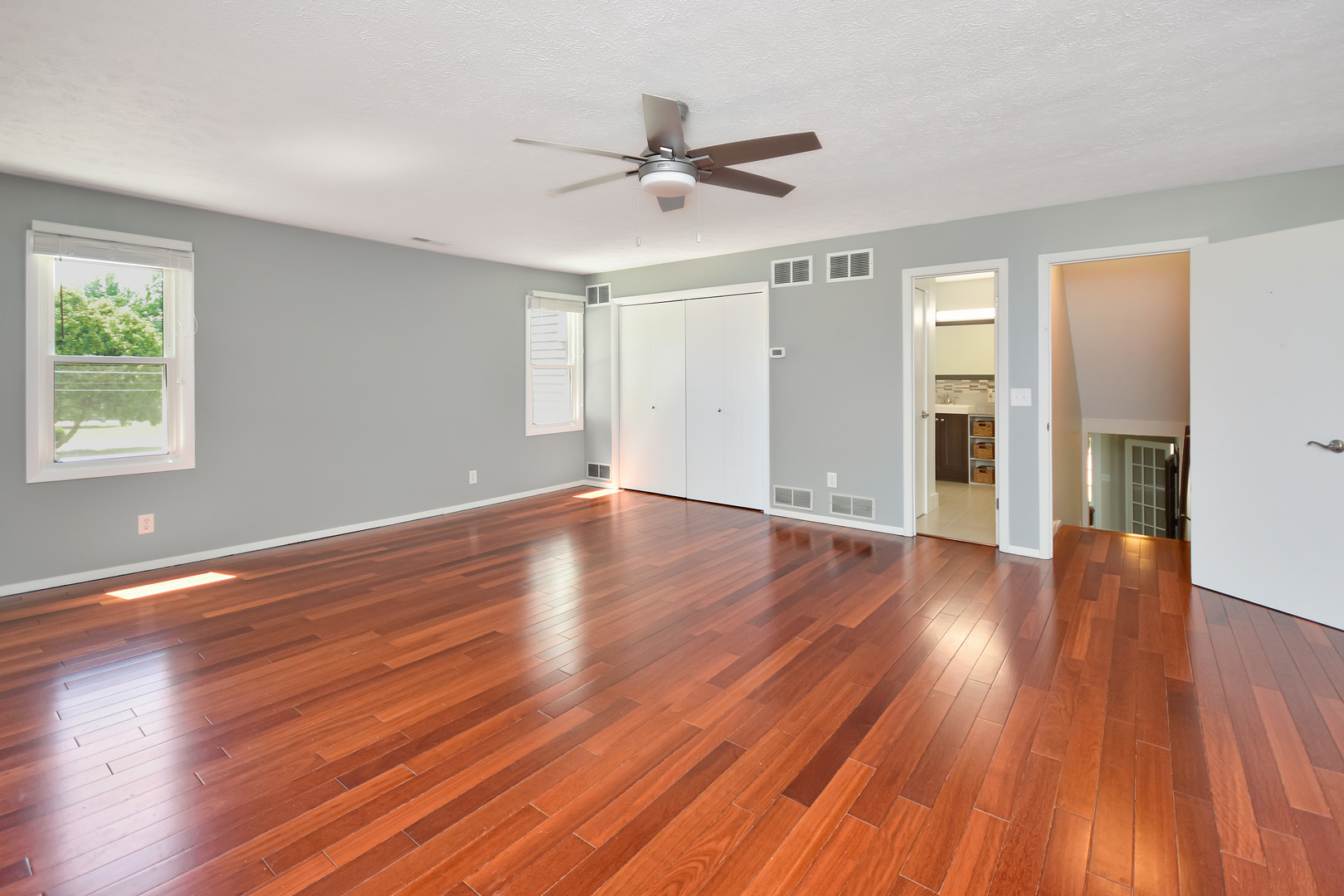 802 S Mercer Avenue, Bloomington, IL 61701