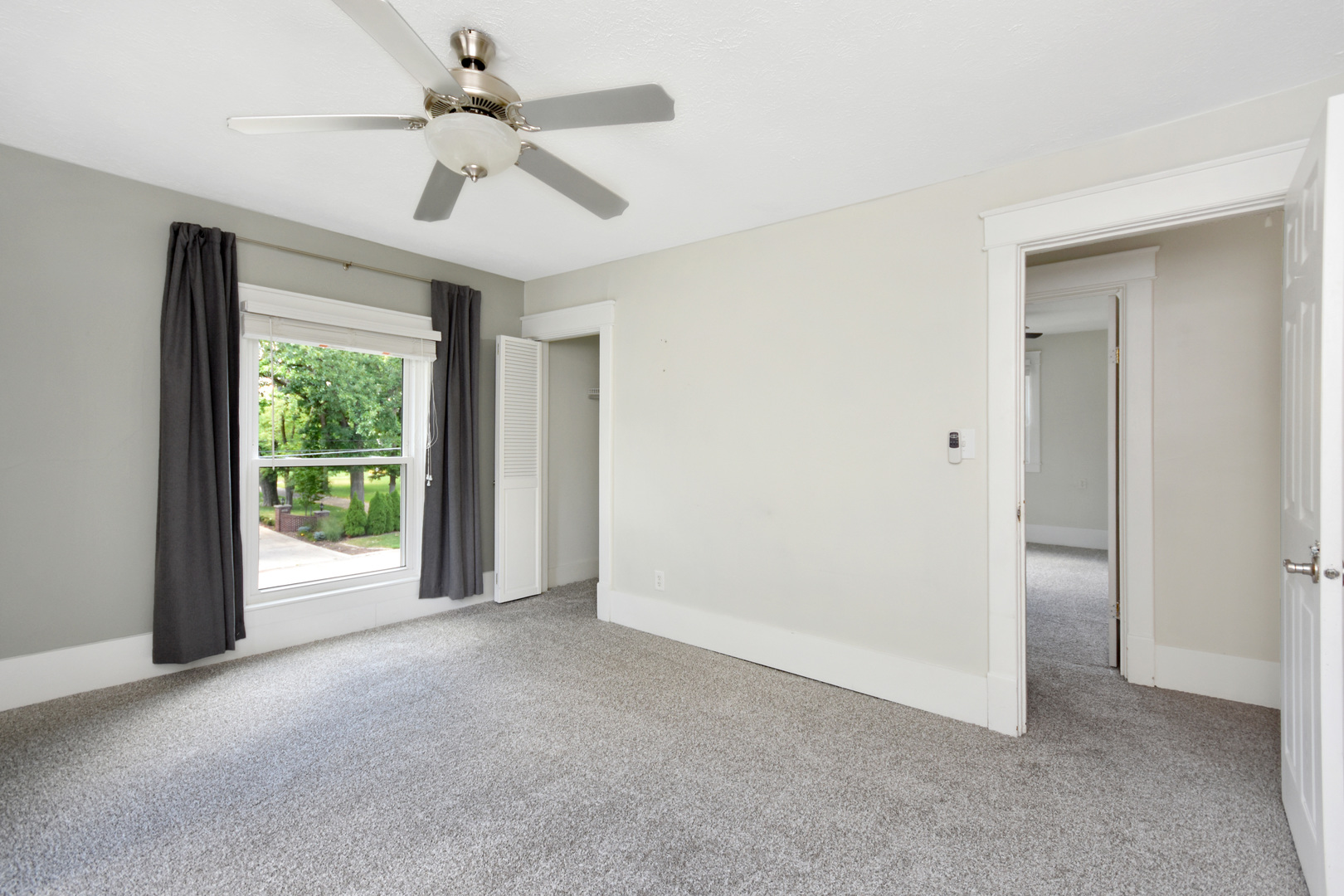 802 S Mercer Avenue, Bloomington, IL 61701