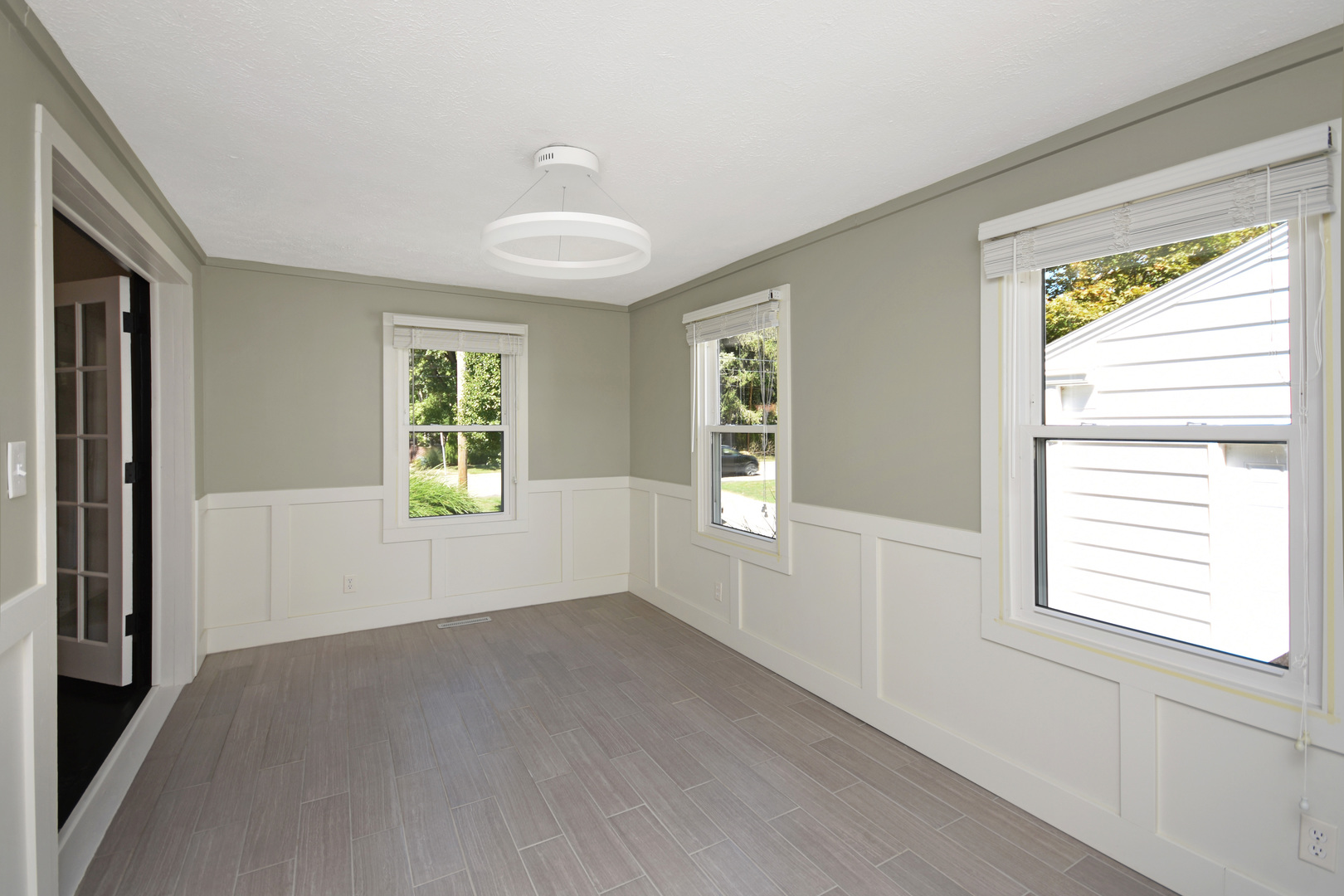 802 S Mercer Avenue, Bloomington, IL 61701