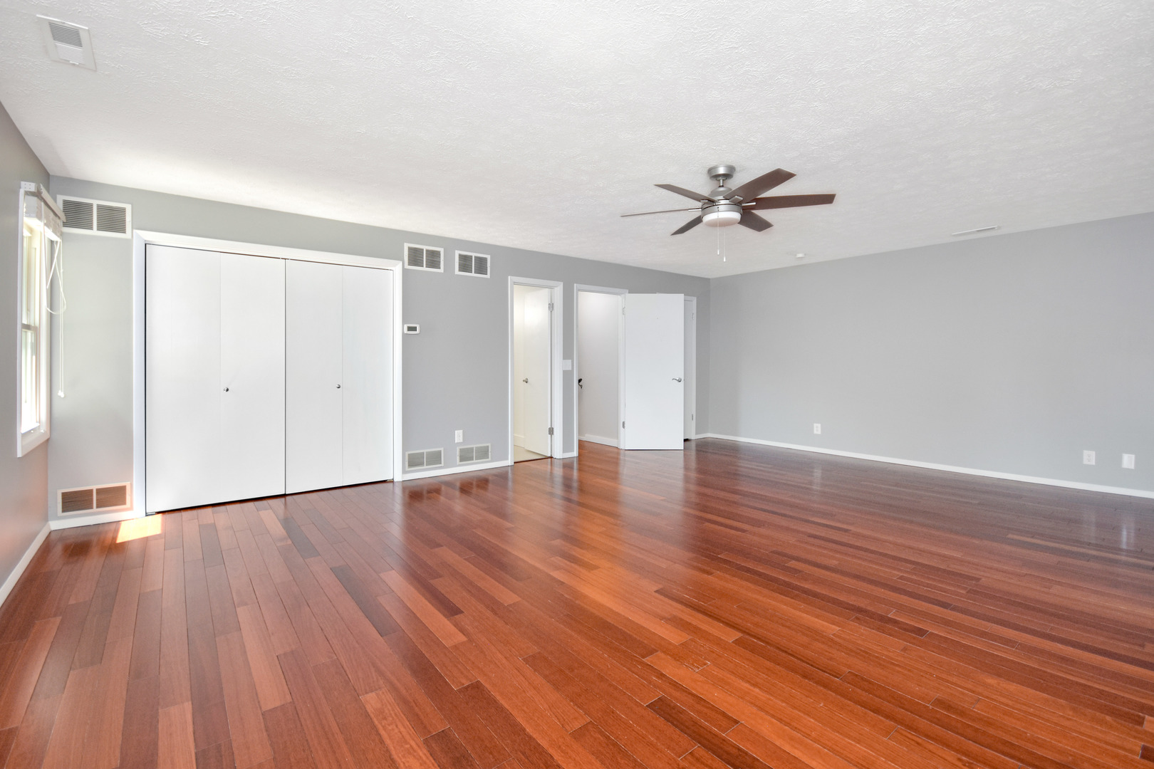 802 S Mercer Avenue, Bloomington, IL 61701