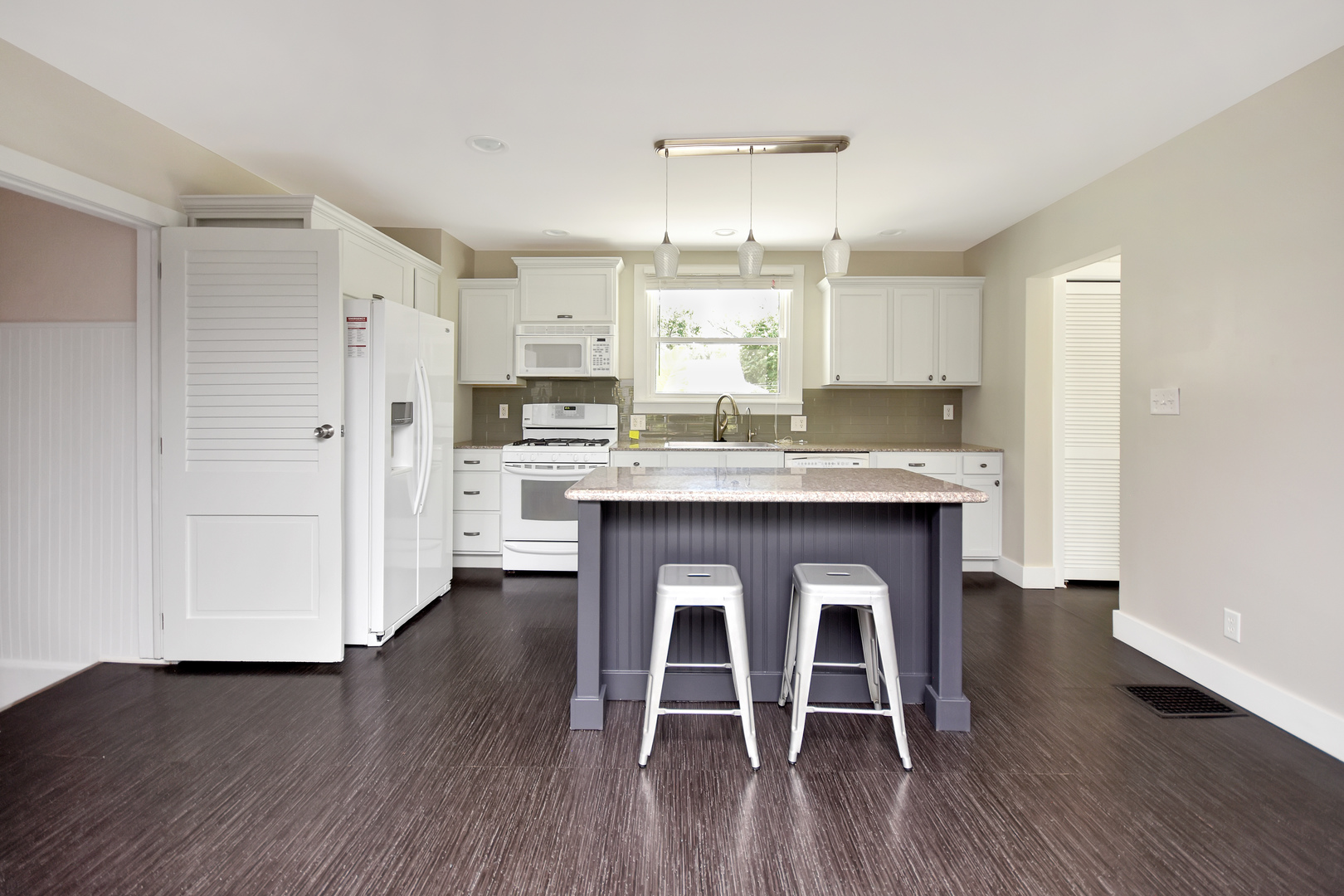 802 S Mercer Avenue, Bloomington, IL 61701