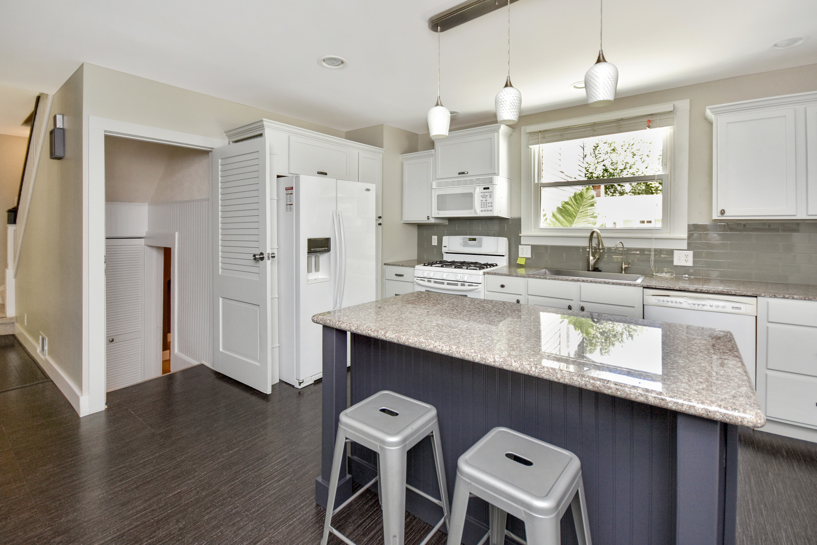 802 S Mercer Avenue, Bloomington, IL 61701