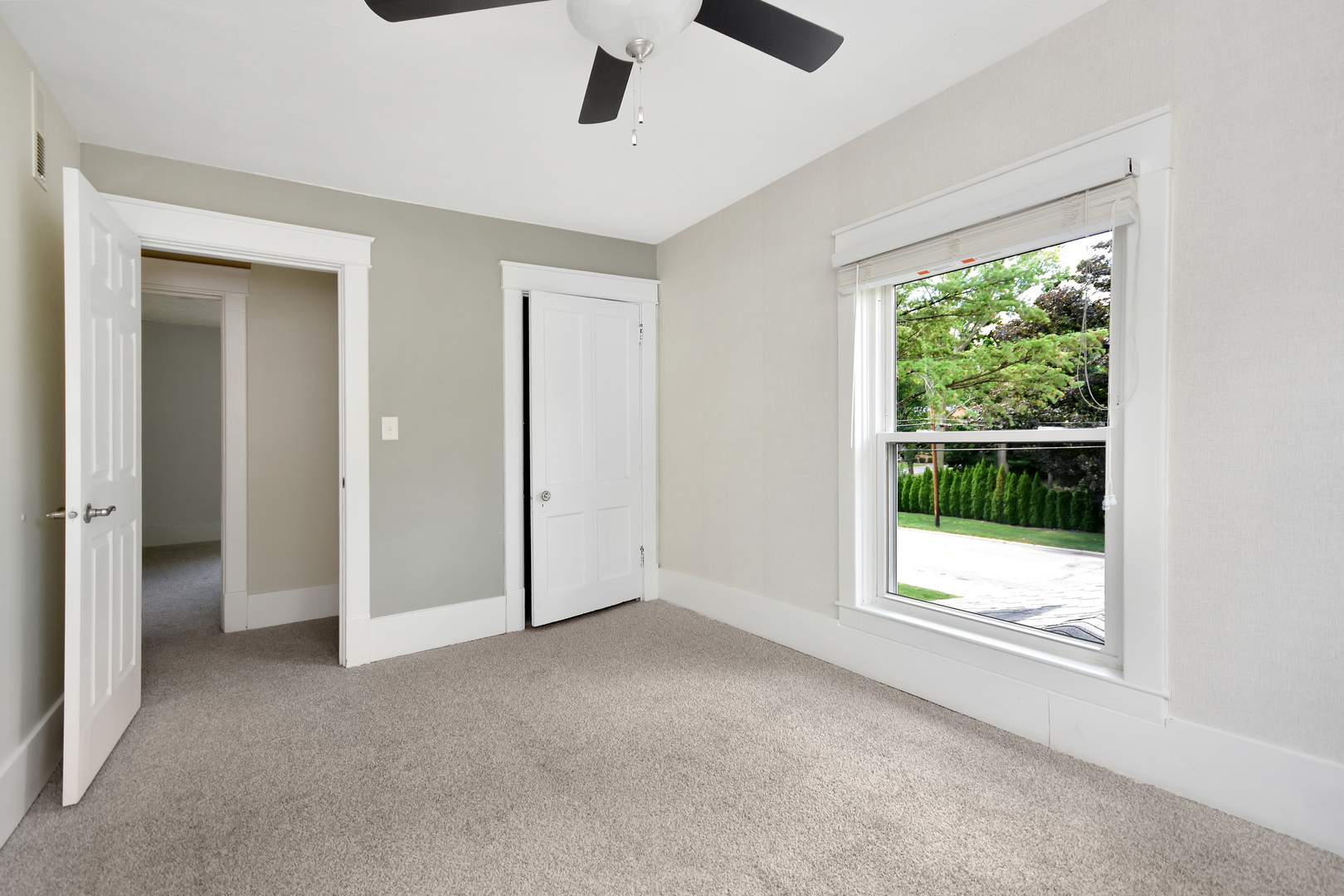 802 S Mercer Avenue, Bloomington, IL 61701