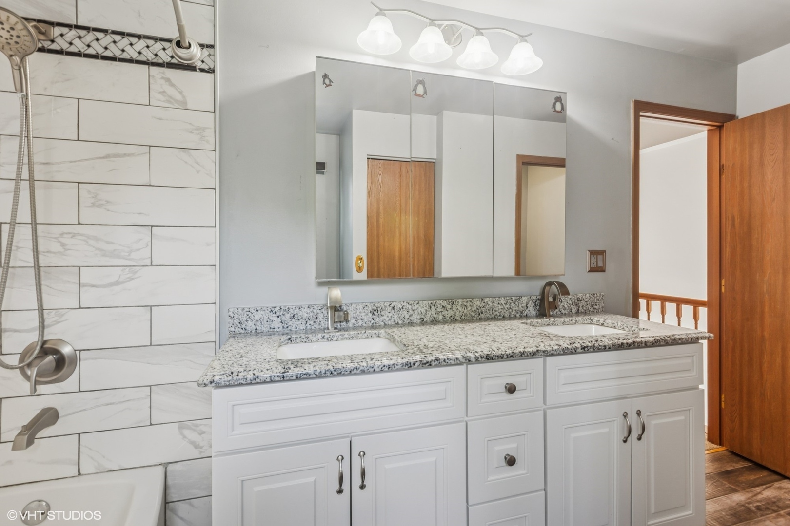 1345 Rose Avenue, Carol Stream, IL 60188
