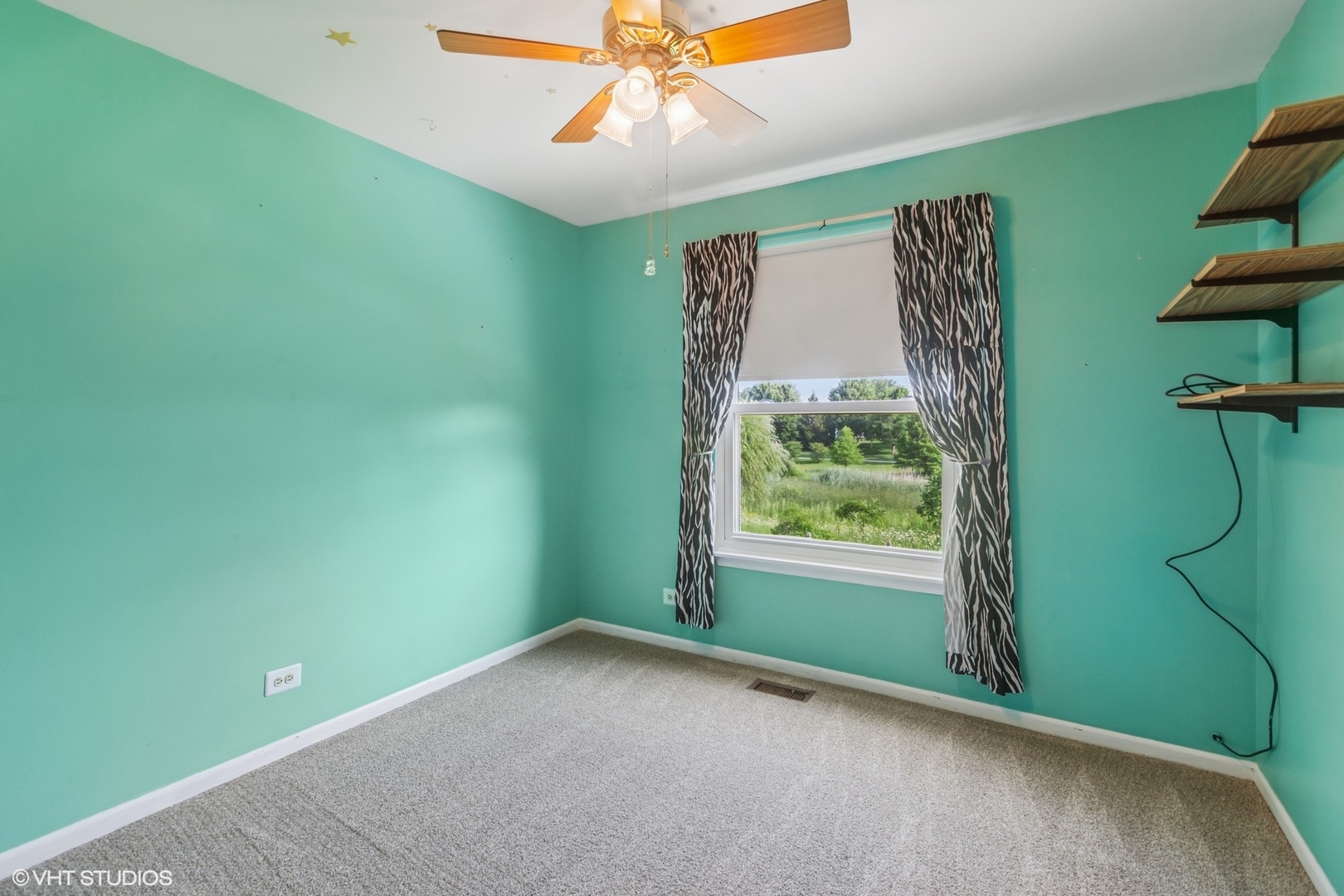 1345 Rose Avenue, Carol Stream, IL 60188