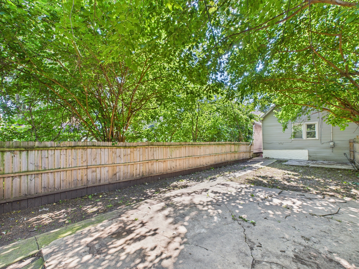 12337 S Wallace Street, Chicago, IL 60628