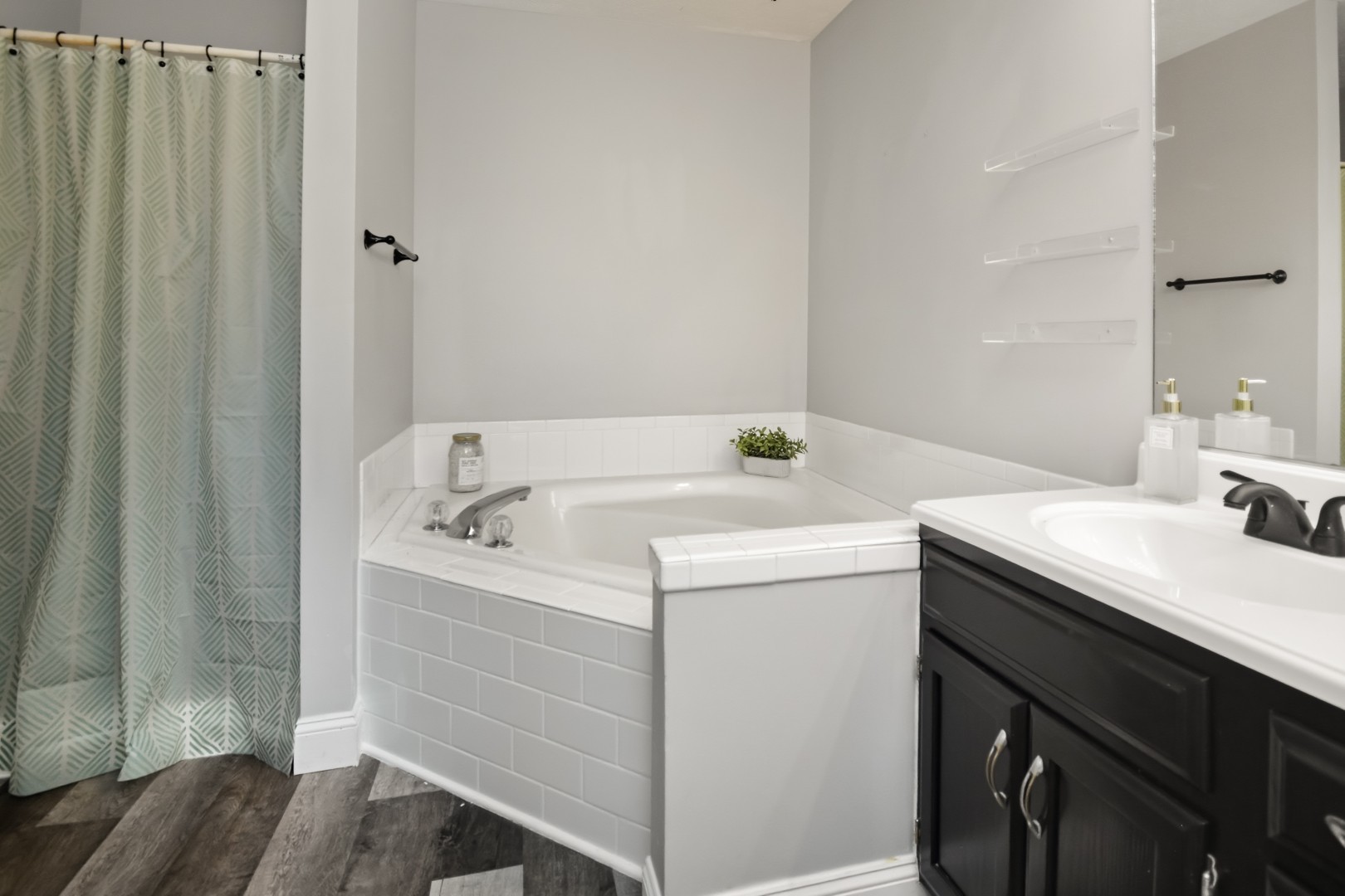 14 Hayloft Road, Bloomington, IL 61704