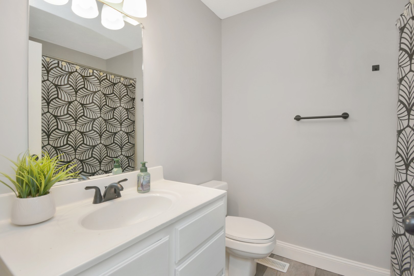 14 Hayloft Road, Bloomington, IL 61704