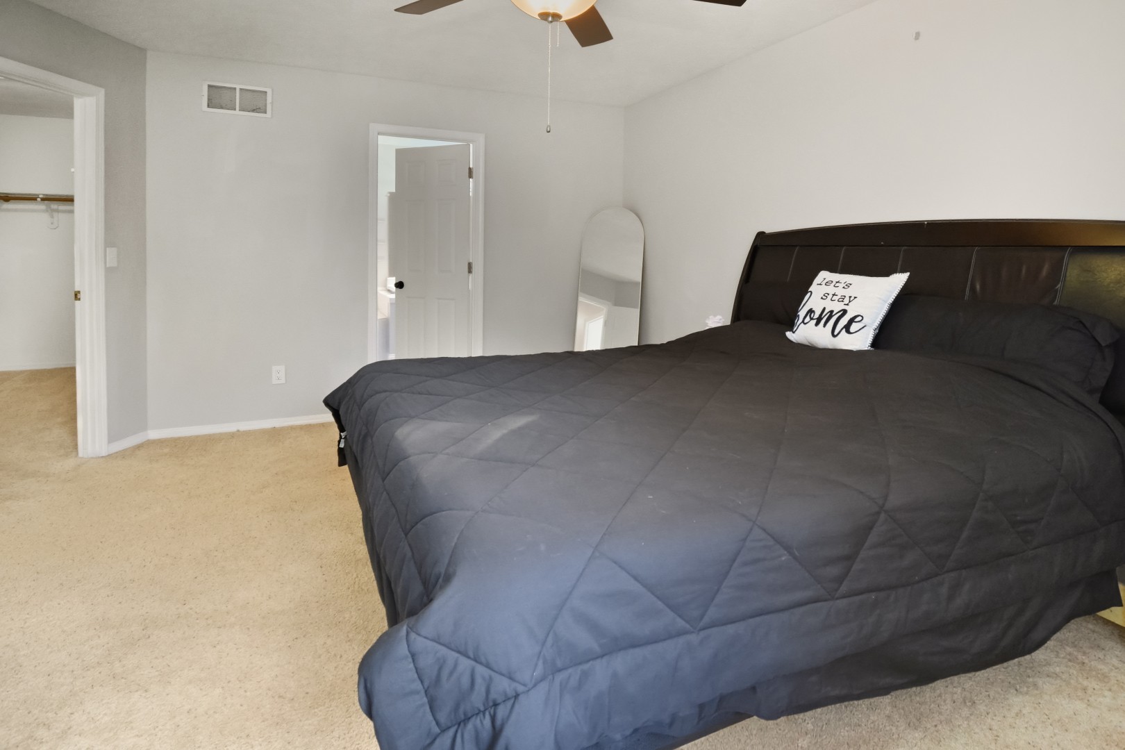 14 Hayloft Road, Bloomington, IL 61704