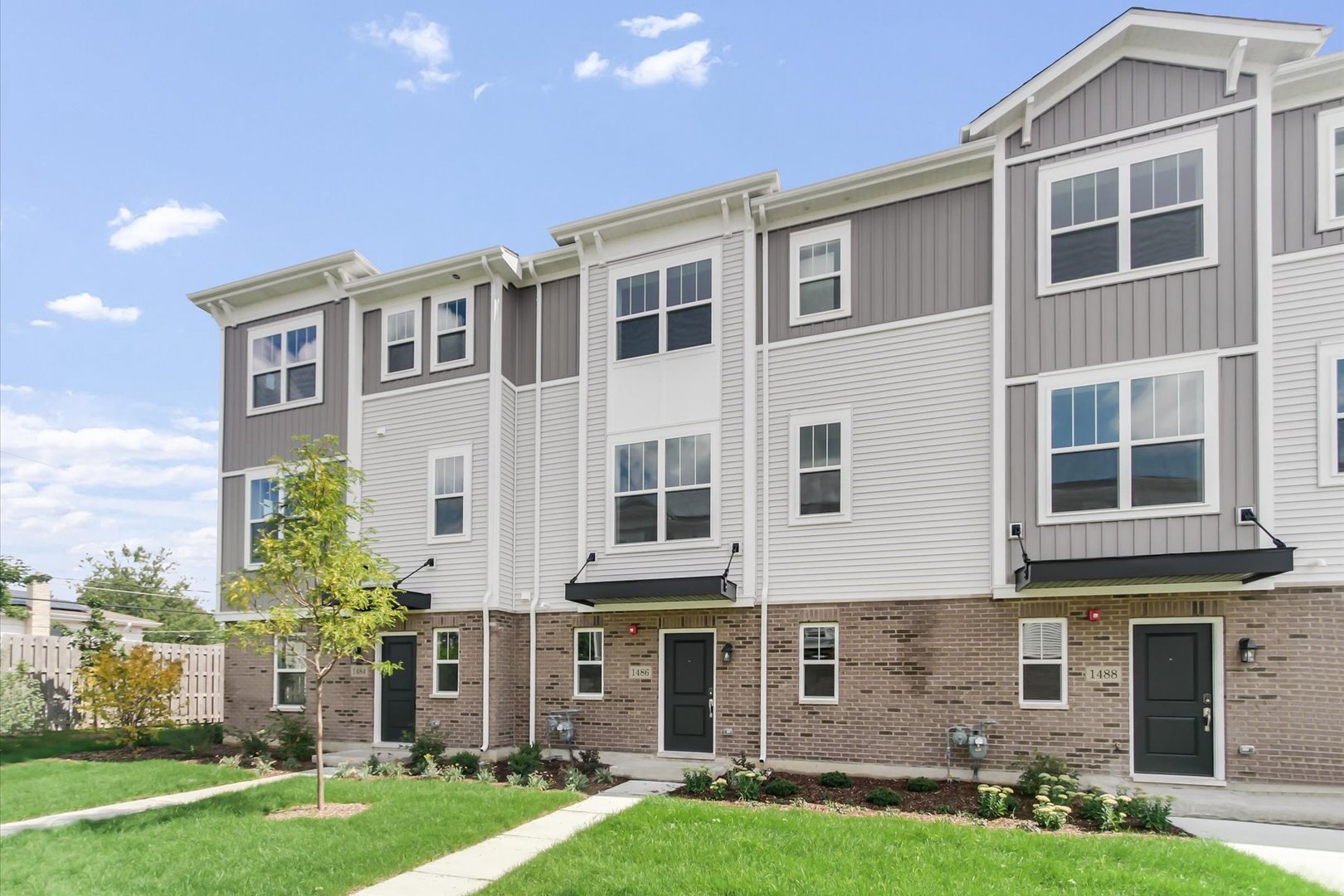 1486 Blaine Street, Des Plaines, IL 60018