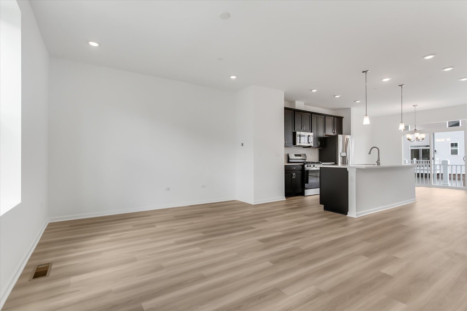 1486 Blaine Street, Des Plaines, IL 60018