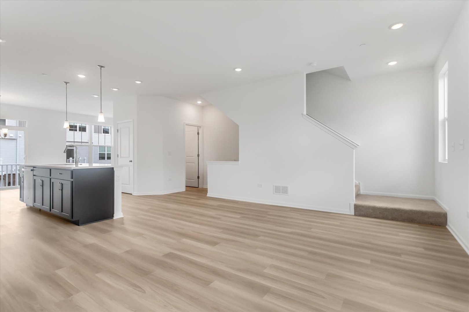 1486 Blaine Street, Des Plaines, IL 60018