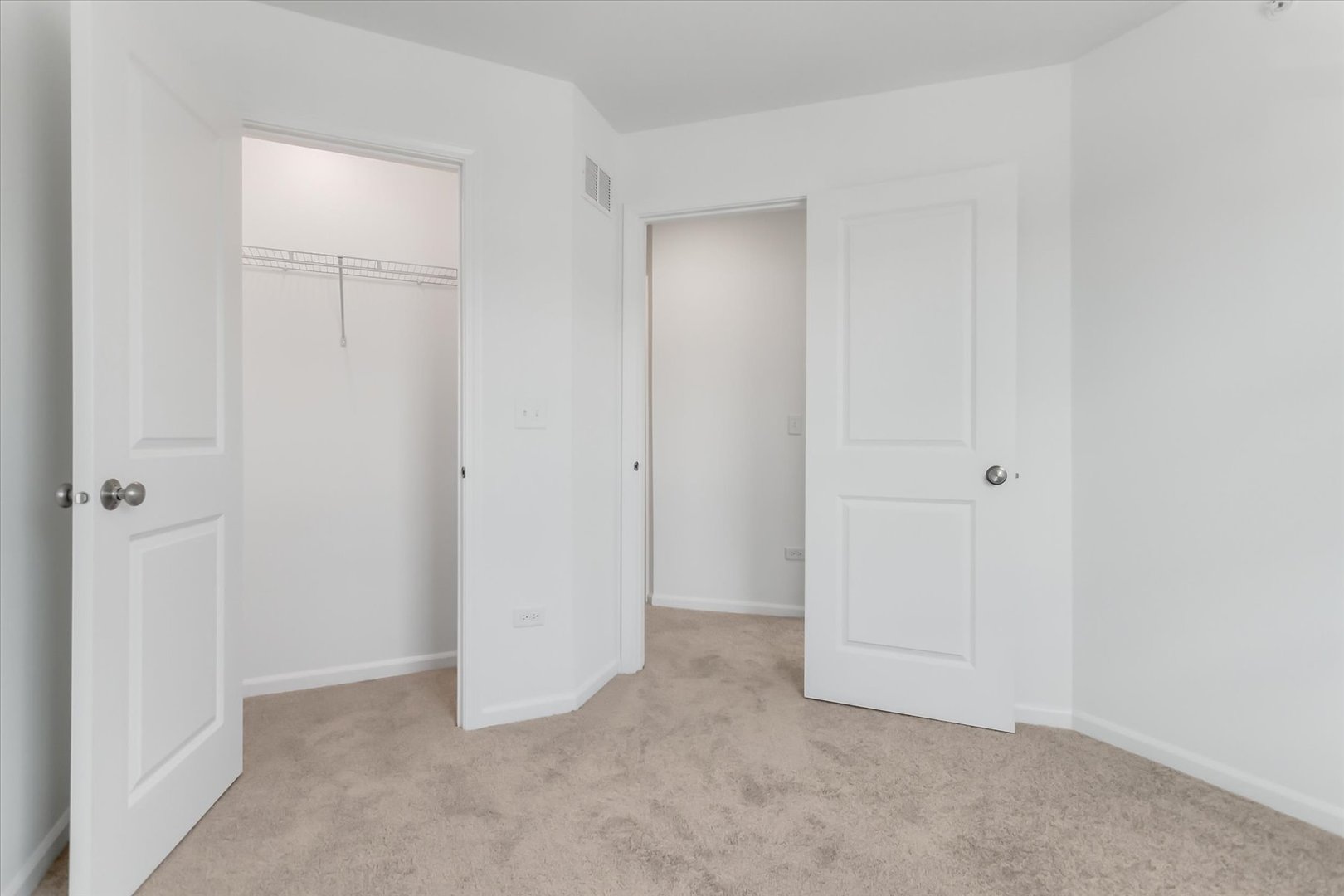 1486 Blaine Street, Des Plaines, IL 60018