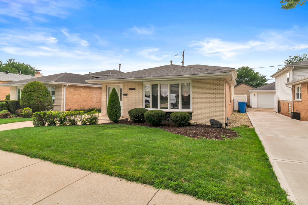 10636 S Christiana Avenue, Chicago, IL 60655