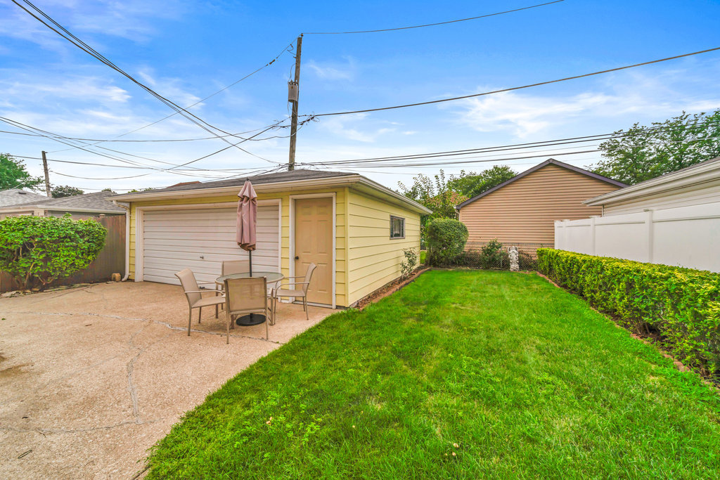 10636 S Christiana Avenue, Chicago, IL 60655