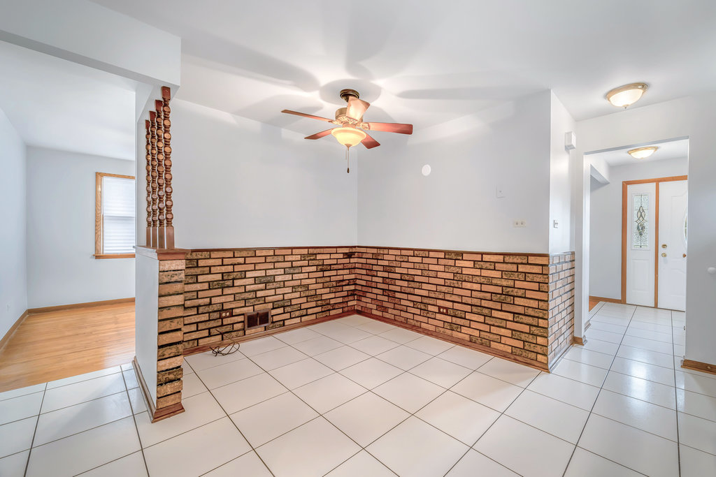 10636 S Christiana Avenue, Chicago, IL 60655