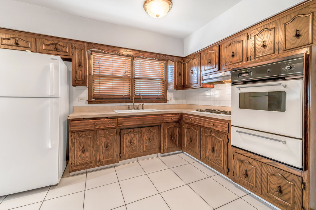 10636 S Christiana Avenue, Chicago, IL 60655