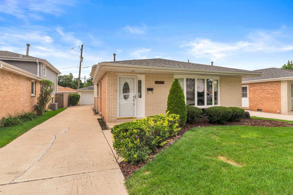 10636 S Christiana Avenue, Chicago, IL 60655