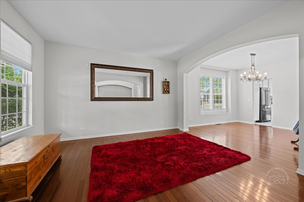343 Diane Court, Geneva, IL 60134