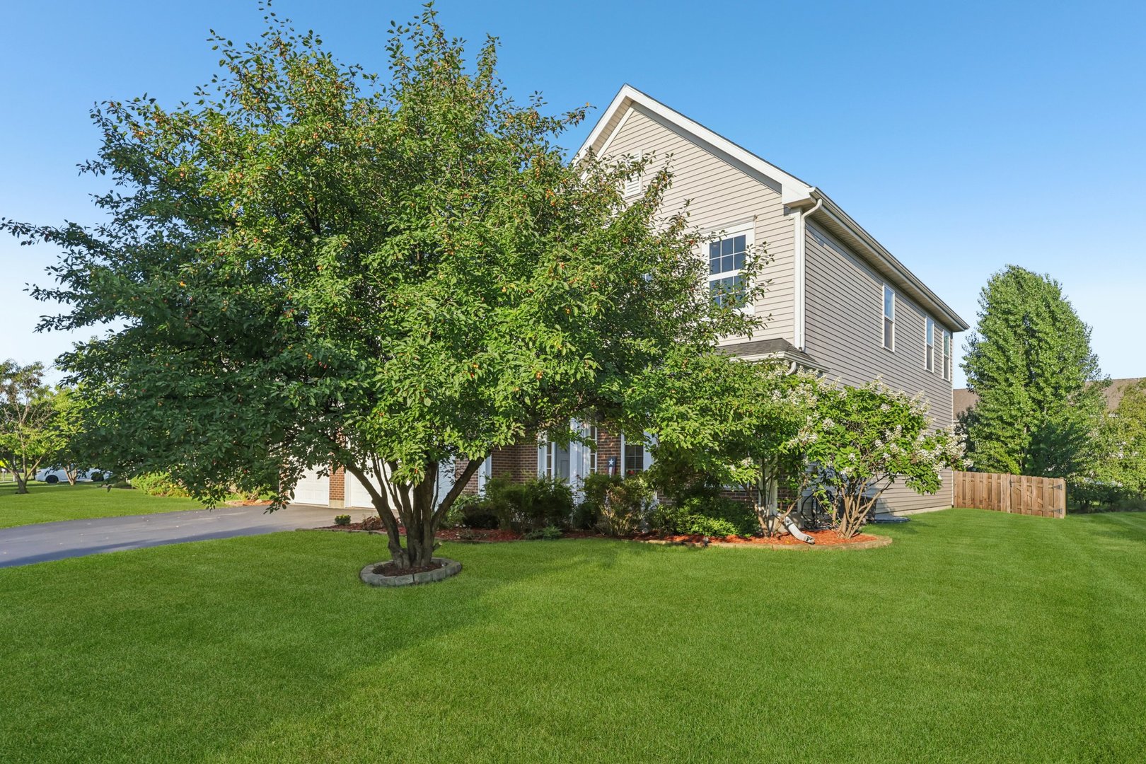 845 Preston Lane, Oswego, IL 60543