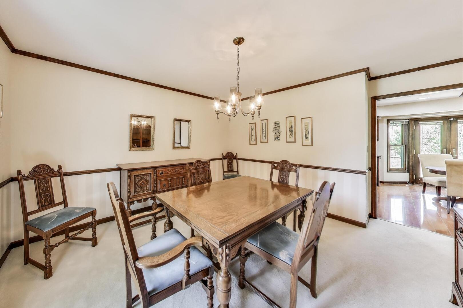 829 Shiloh Circle, Naperville, IL 60540