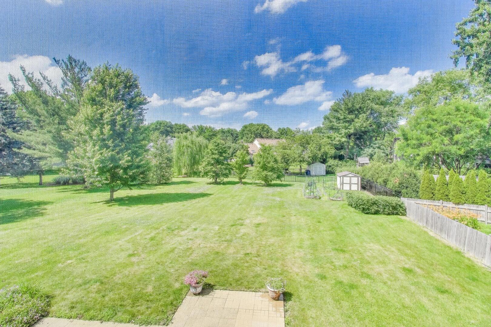 829 Shiloh Circle, Naperville, IL 60540