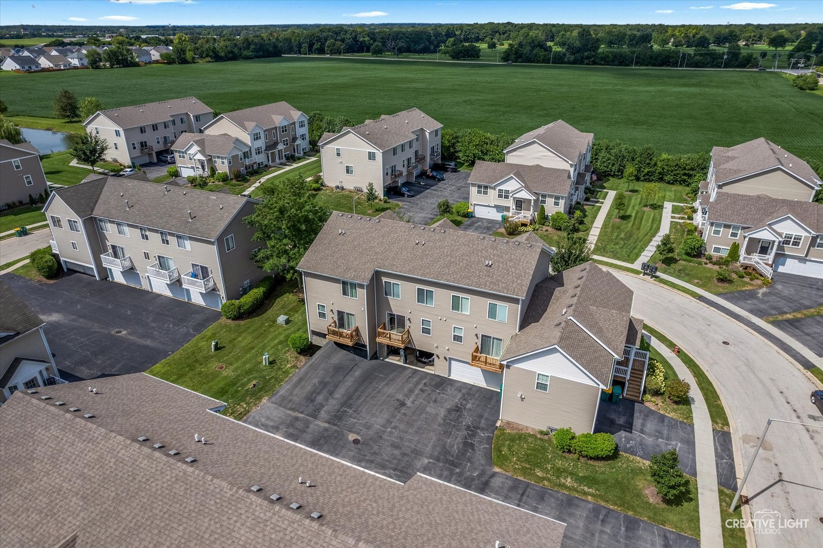 593 Spring Leaf Drive, Joliet, IL 60431