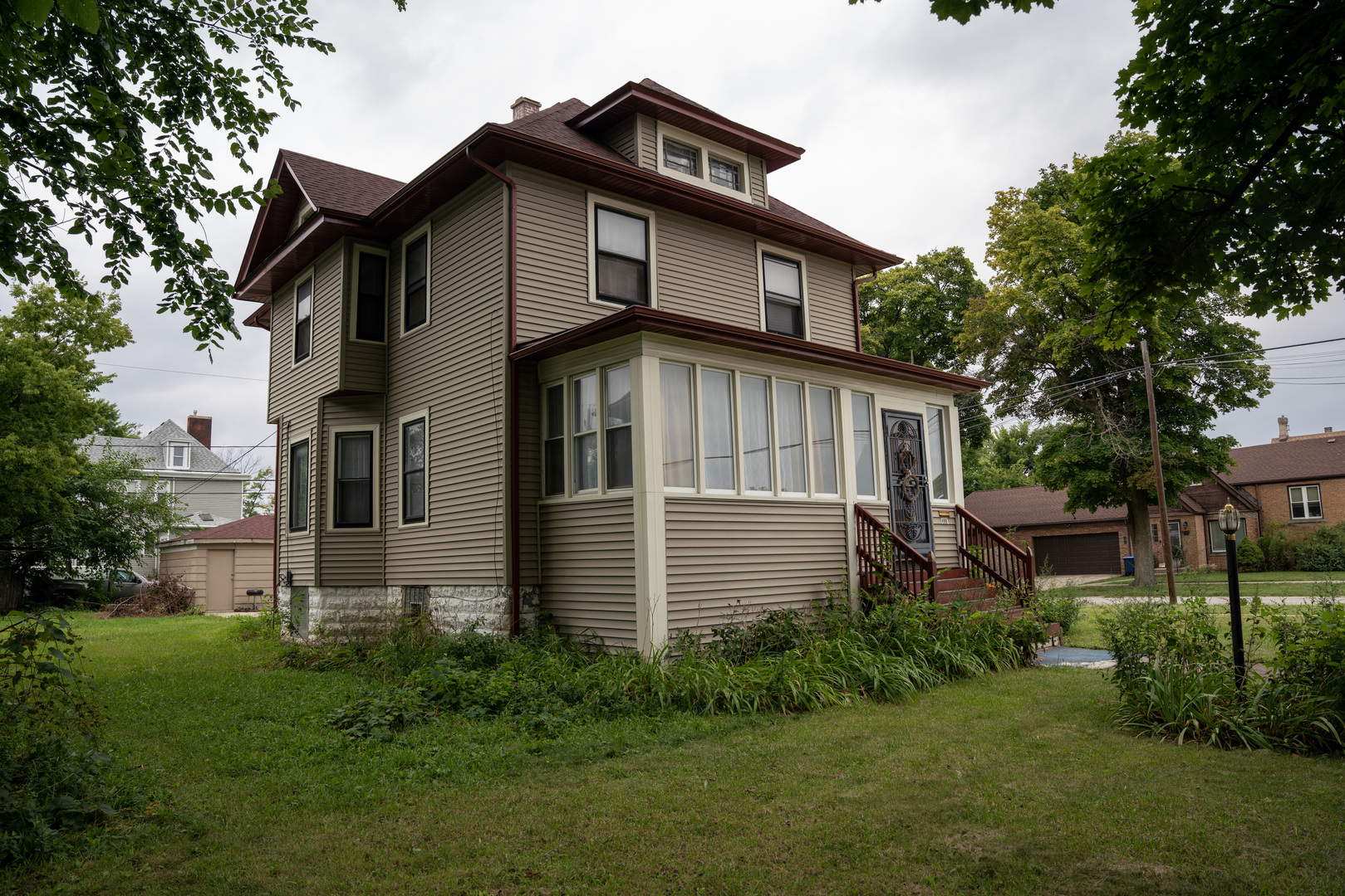 400 S 7th Avenue, Maywood, IL 60153