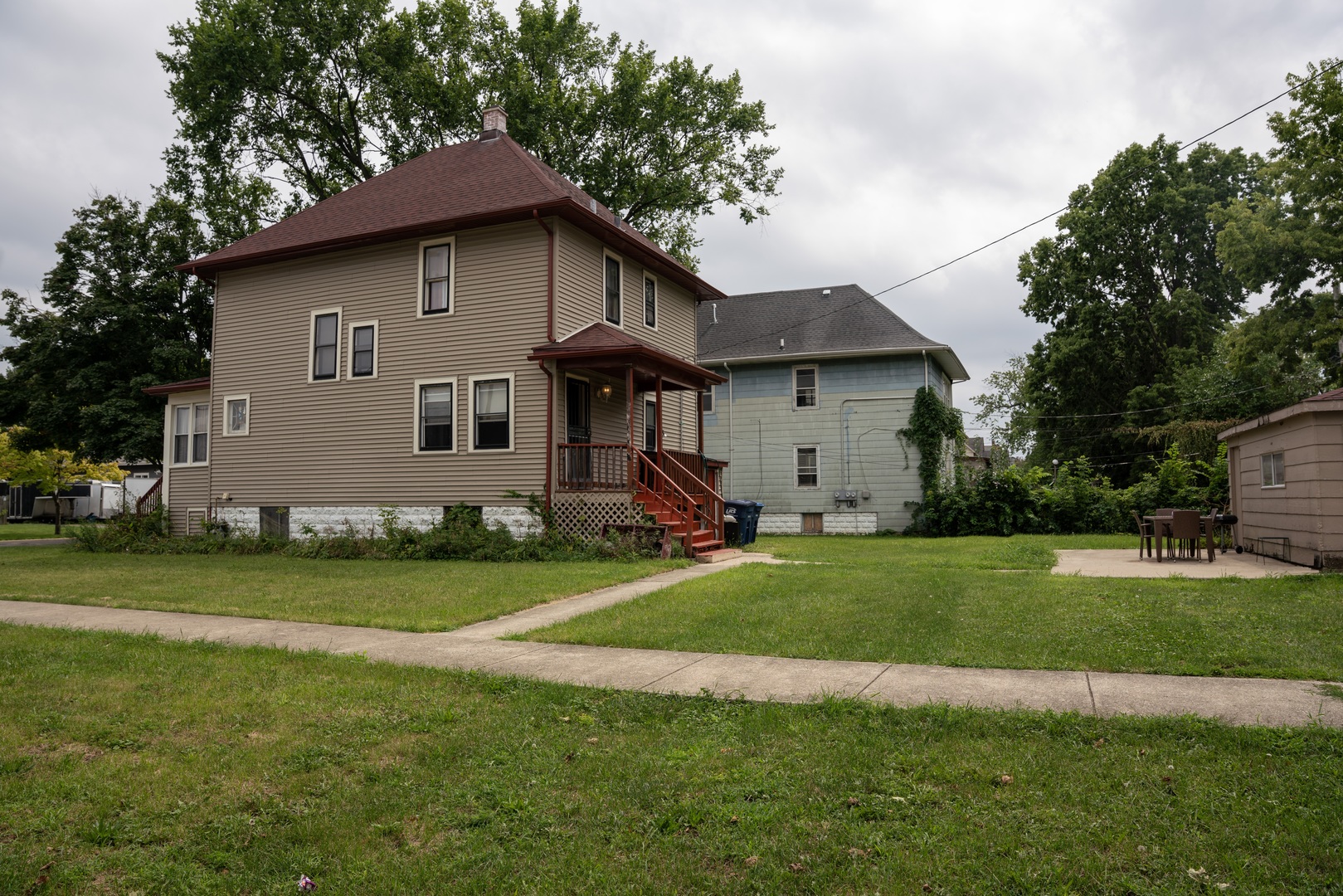 400 S 7th Avenue, Maywood, IL 60153