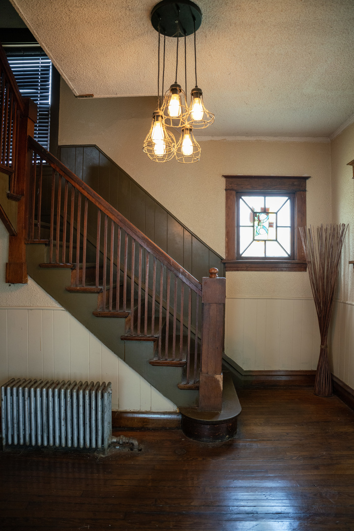 400 S 7th Avenue, Maywood, IL 60153