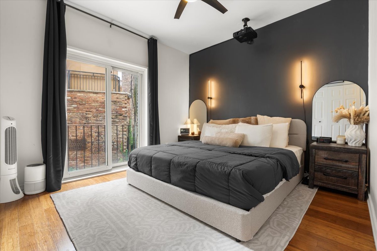 817 W Cuyler Avenue #1W, Chicago, IL 60613