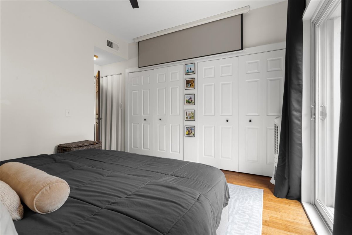 817 W Cuyler Avenue #1W, Chicago, IL 60613