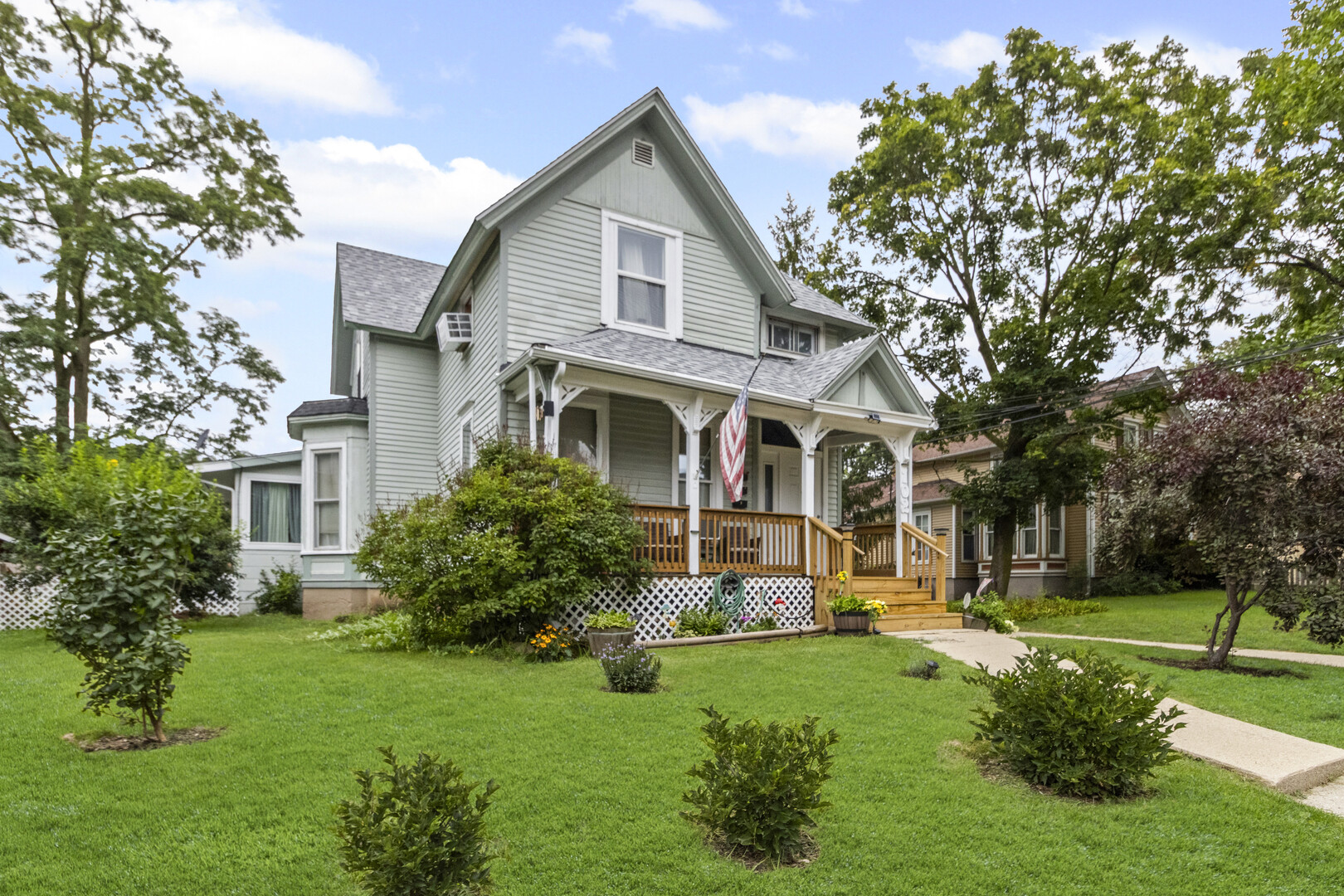 102 S Liberty Street #3, Elgin, IL 60120