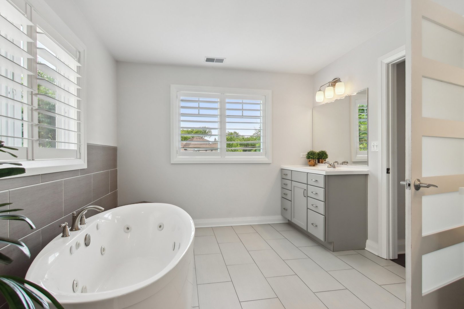 16829 Sheridans Trail, Orland Park, IL 60467