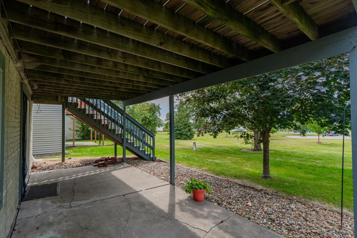 46 Parkshores Drive, Bloomington, IL 61701