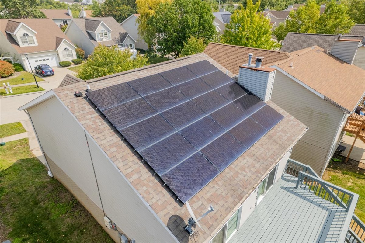 46 Parkshores Drive, Bloomington, IL 61701