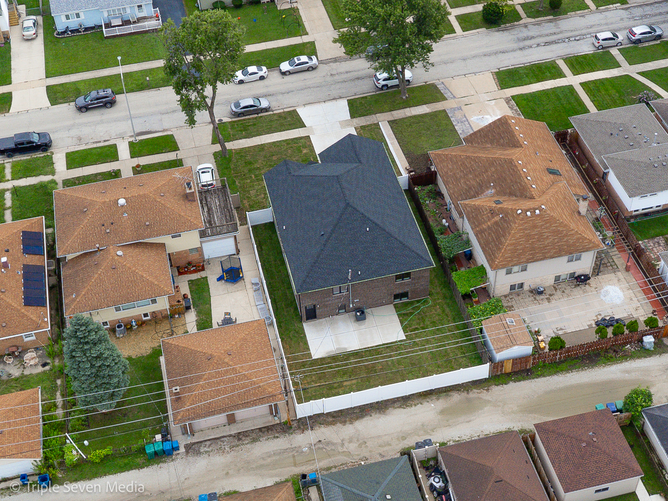 7710 Lawler Street, Burbank, IL 60459