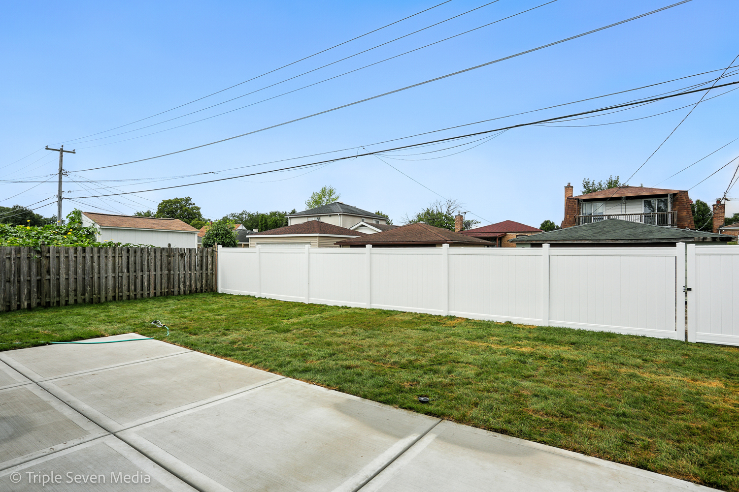 7710 Lawler Street, Burbank, IL 60459